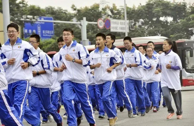 dong phuc nam sinh anh 7