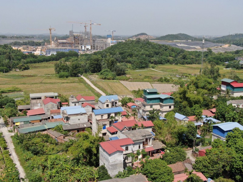 Môi trường - Khẩn trương bồi thường cho người dân gần bãi rác Nam Sơn (Hình 2).