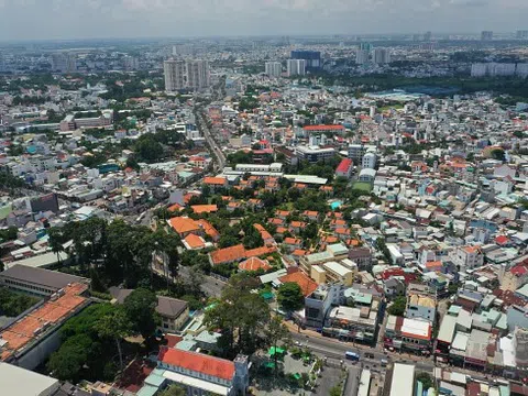 Bản tin bất động sản ngày 11/11: Để xảy ra xây dựng trái phép, một chủ tịch phường bị đình chỉ công tác