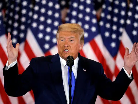 Ông Trump sa thải bộ trưởng Quốc phòng - sẽ thêm 72 ngày sóng gió?